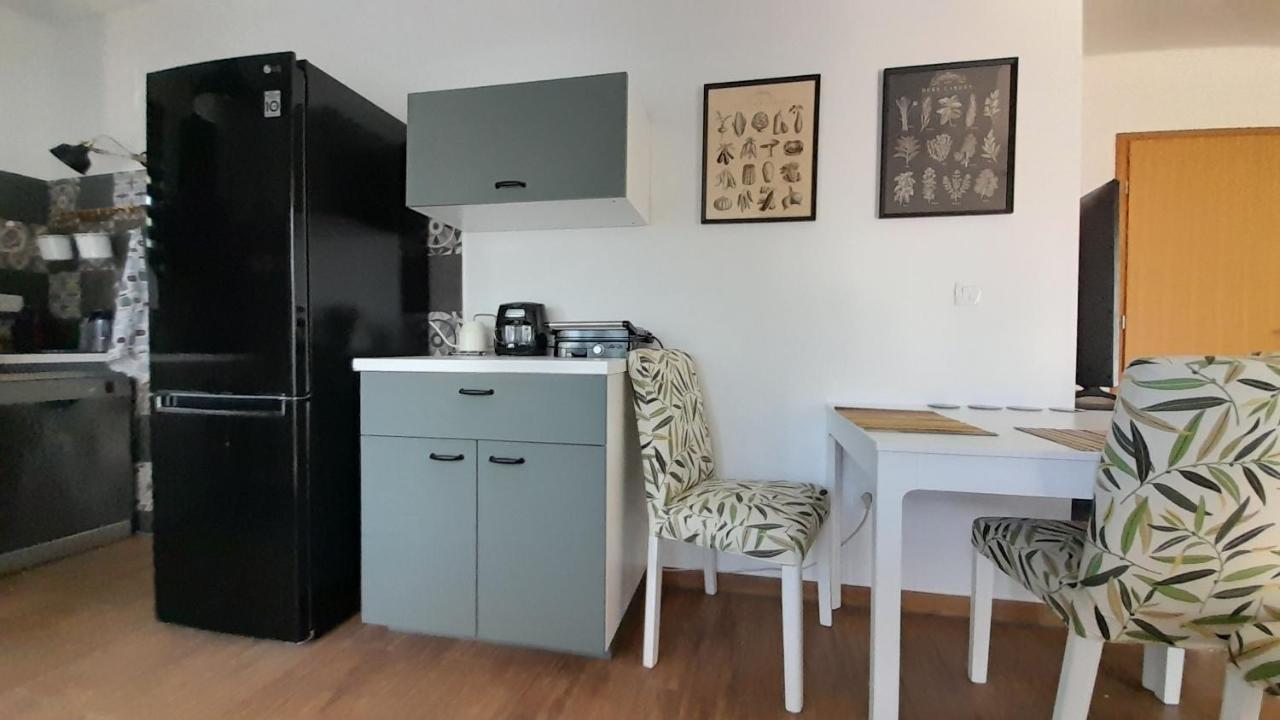 Apartments & Room Danijel Pinezići Εξωτερικό φωτογραφία